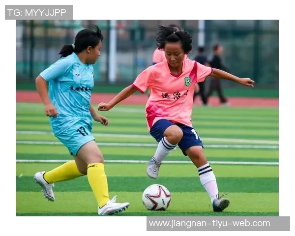 全国青少年足球发展迅猛注册球员超19万中青赛球队突破5000支